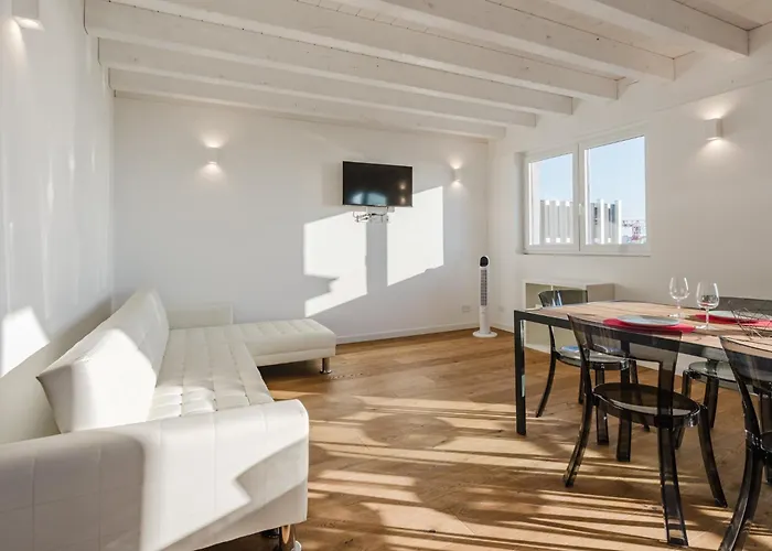 Casanova Bluelife * Trieste